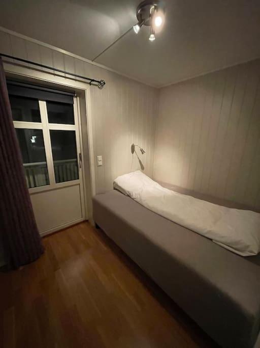 Skjomtind - Modern Apartment With Free Parking Нарвик Екстериор снимка