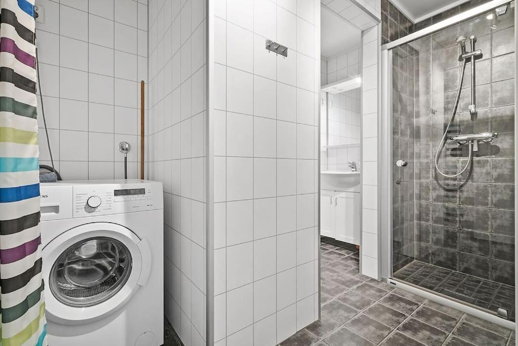 Skjomtind - Modern Apartment With Free Parking Нарвик Екстериор снимка